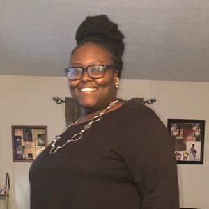 Meet your Posher, Simone